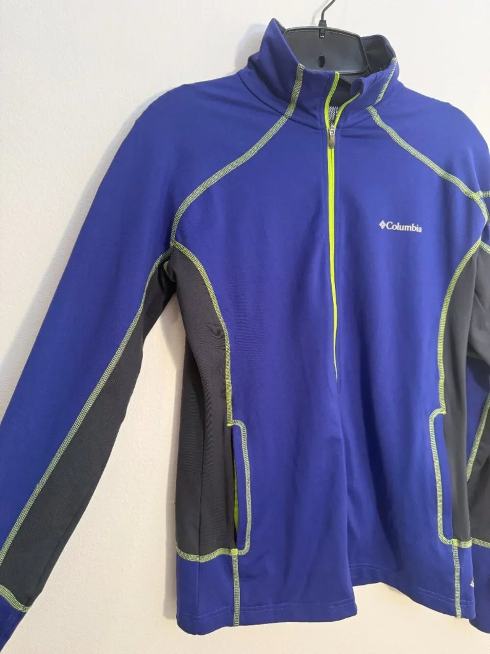 Columbia Trail Roamer EXS Jacket Medium M Purple Omni Heat Lightweight Full Zip